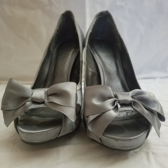 Satin Peep Toe Bow Heels - Picture 1 of 5